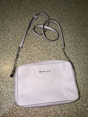 MICHAEL KORS Light Pink Saffiano Crossbody Bag with Chain Strap